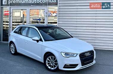 Хэтчбек Audi A3 2015 в Киеве