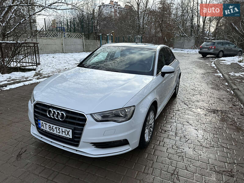 Седан Audi A3 2016 в Івано-Франківську