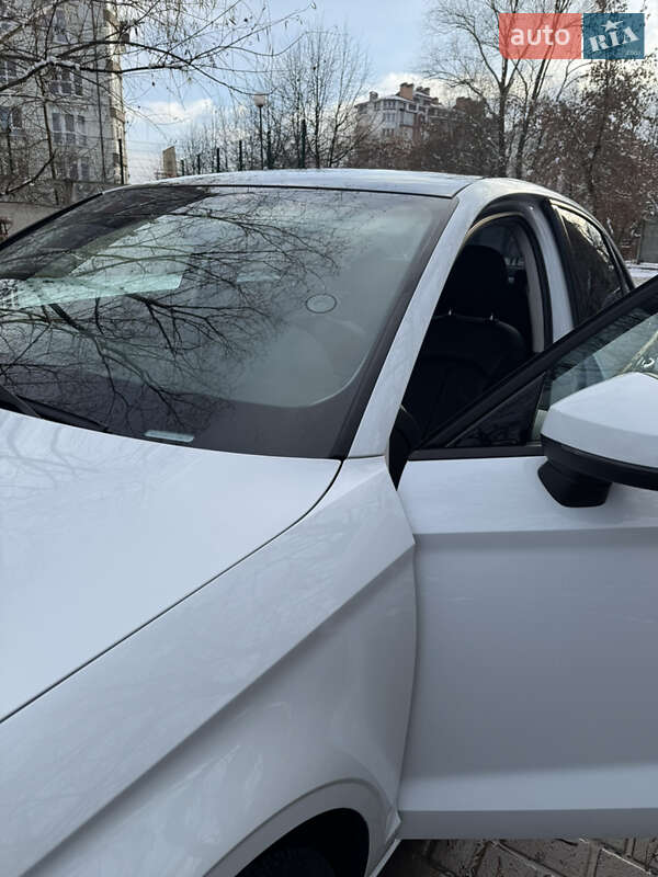 Седан Audi A3 2016 в Івано-Франківську