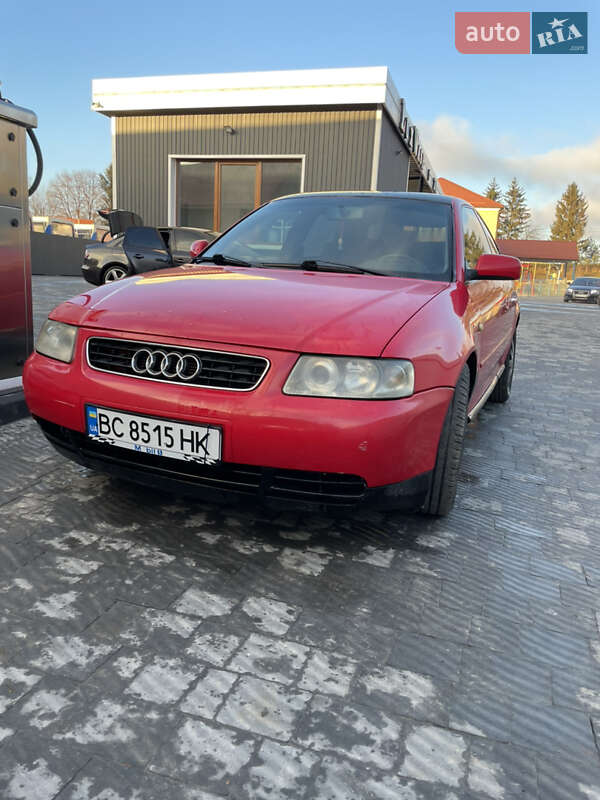 Хэтчбек Audi A3 1997 в 