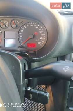 Хэтчбек Audi A3 2002 в 