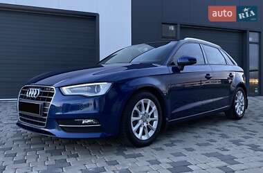 Хэтчбек Audi A3 2016 в Мукачево