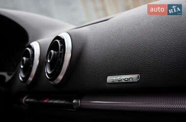 Хэтчбек Audi A3 2015 в 