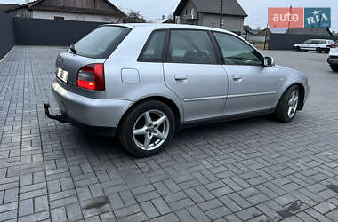 Хетчбек Audi A3 2001 в Костопілі