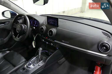 Седан Audi A3 2017 в 