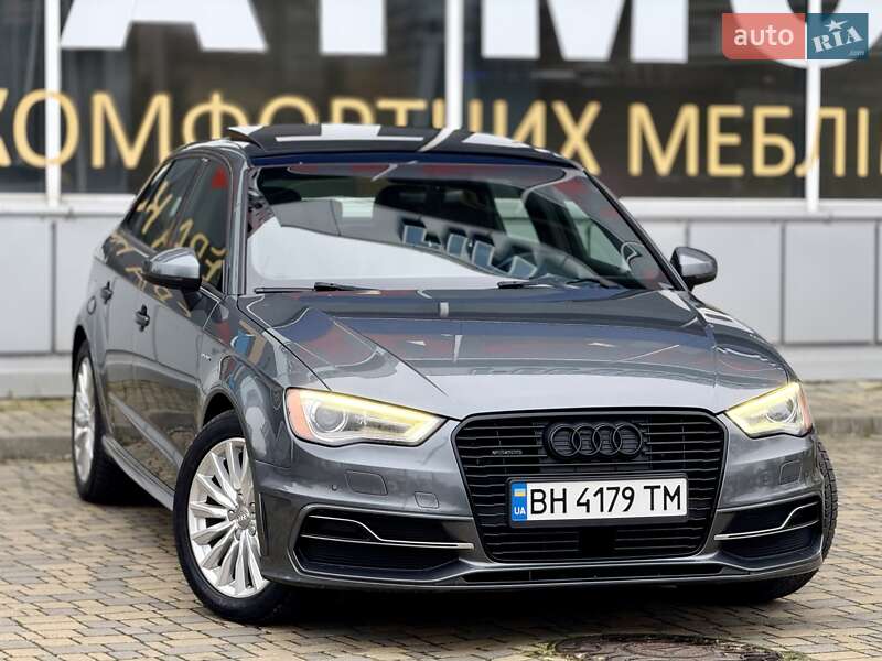 Хэтчбек Audi A3 2016 в Одессе