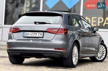 Хэтчбек Audi A3 2016 в 