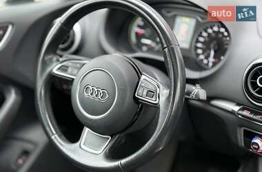 Хэтчбек Audi A3 2016 в 