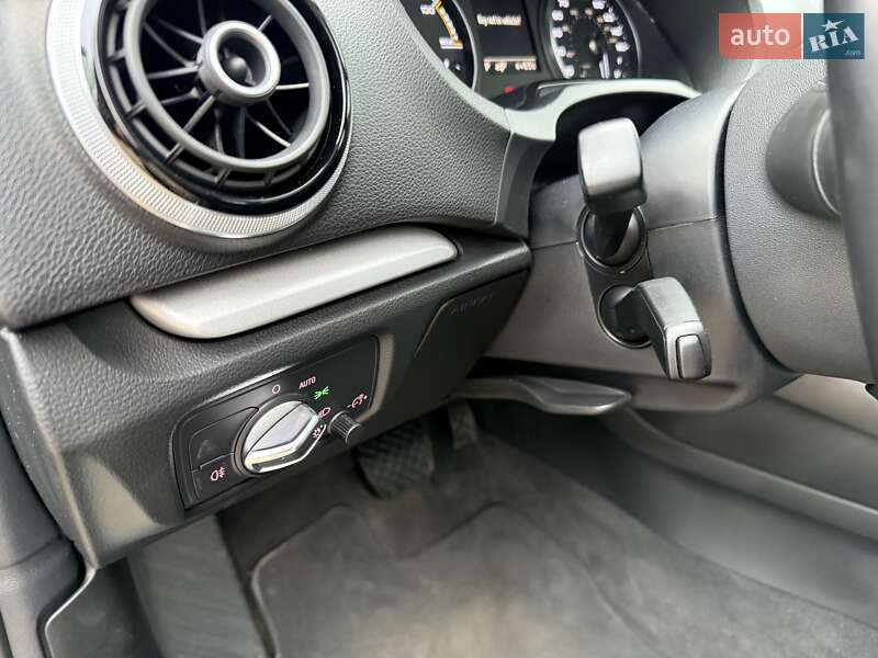 Хэтчбек Audi A3 2016 в Одессе