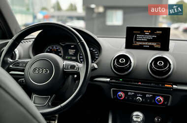 Хэтчбек Audi A3 2015 в 