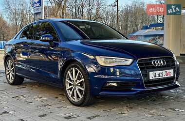 Седан Audi A3 2015 в Дніпрі