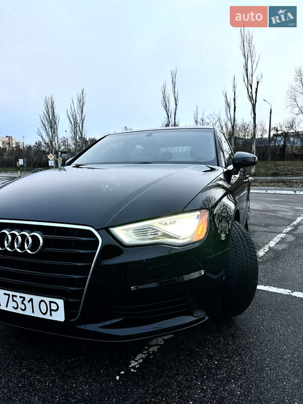 Седан Audi A3 2015 в Киеве