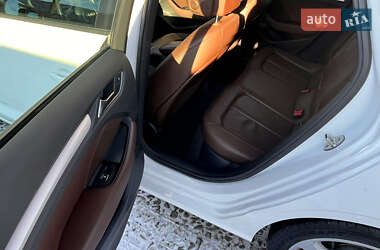 Седан Audi A3 2016 в 