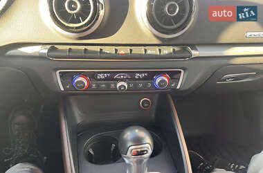 Седан Audi A3 2016 в 