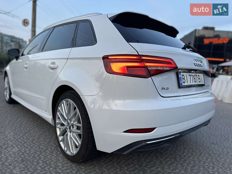Хетчбек Audi A3 2017 в Полтаві фото 31 Хетчбек Audi A3 2017 в Полтаві