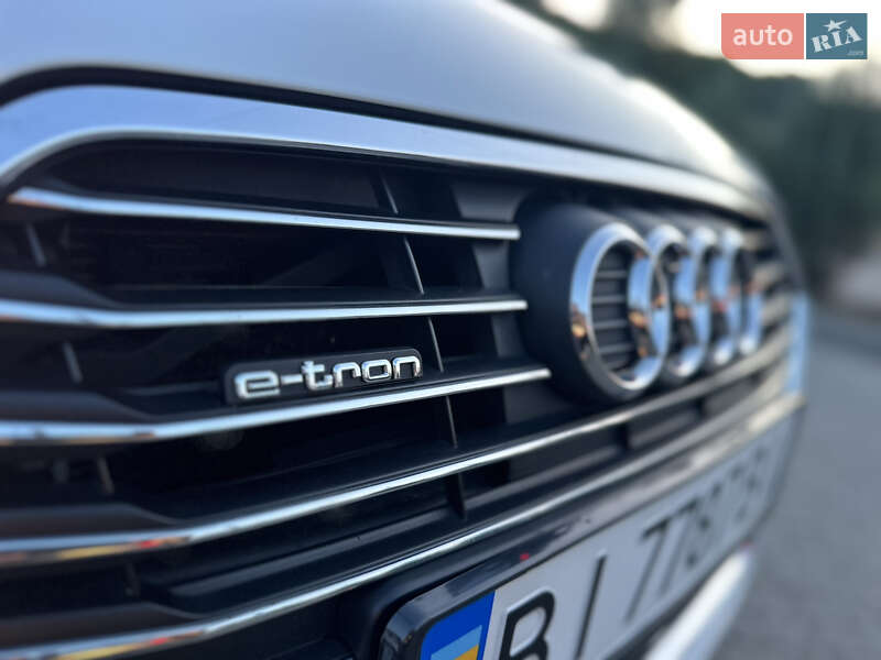 Хетчбек Audi A3 2017 в Полтаві фото 70 Хетчбек Audi A3 2017 в Полтаві