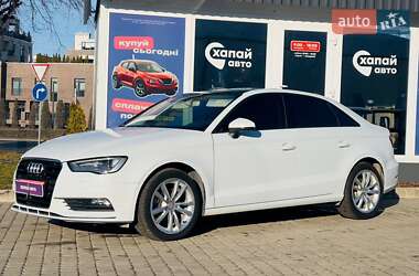 Седан Audi A3 2015 в Львові