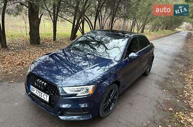 Седан Audi A3 2017 в Днепре