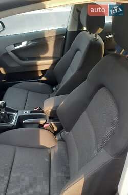Хэтчбек Audi A3 2006 в 