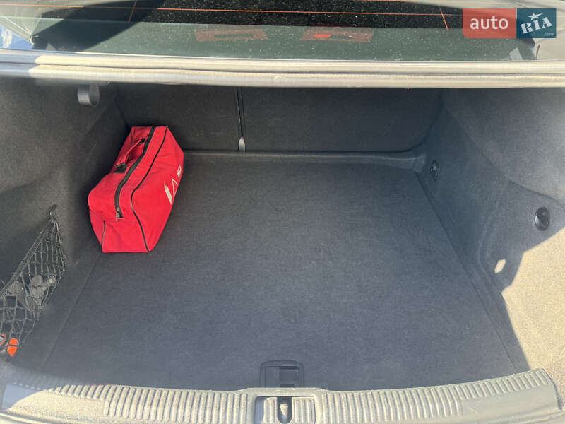 Седан Audi A3 2016 в Києві