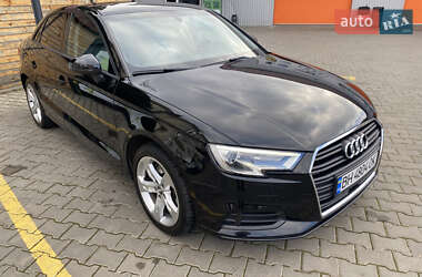 Седан Audi A3 2016 в Одессе