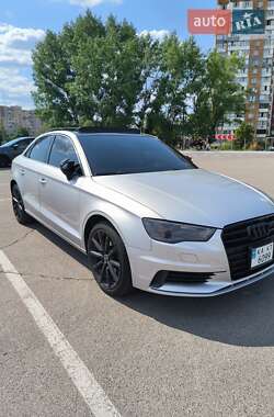 Седан Audi A3 2014 в Києві