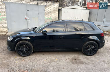 Хэтчбек Audi A3 2014 в Харькове