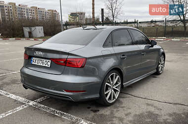 Седан Audi A3 2016 в 
