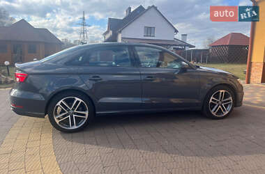 Седан Audi A3 2019 в 