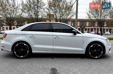 Седан Audi A3 2015 в 