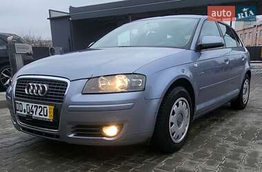 Хэтчбек Audi A3 2006 в 