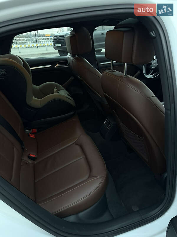 Седан Audi A3 2016 в Києві