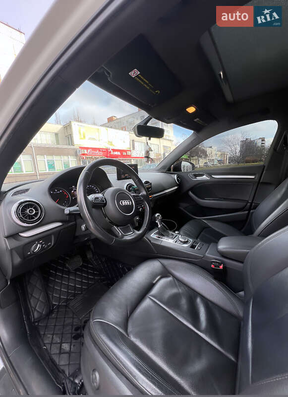 Седан Audi A3 2015 в Днепре