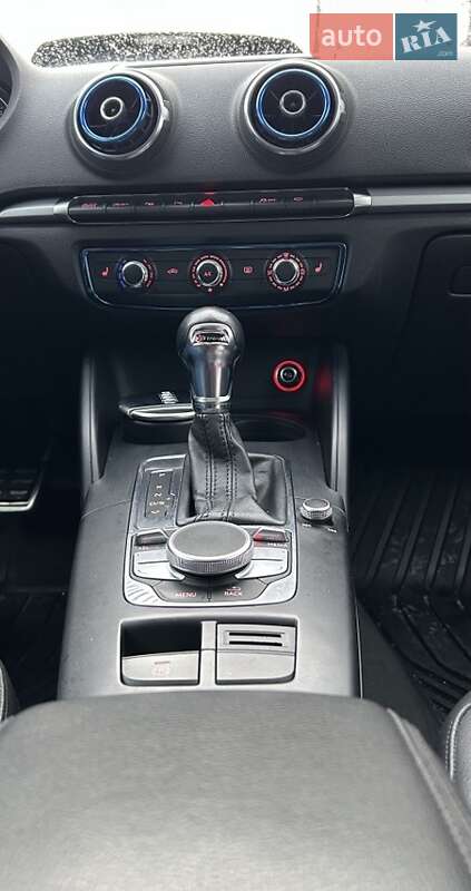 Седан Audi A3 2014 в Дніпрі