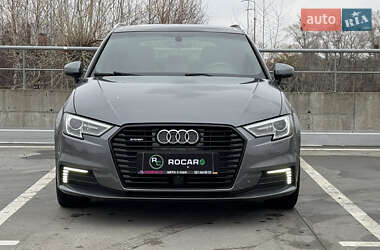 Хетчбек Audi A3 2016 в Києві