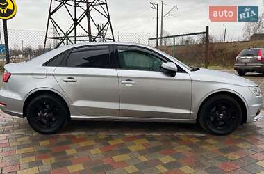 Седан Audi A3 2015 в 