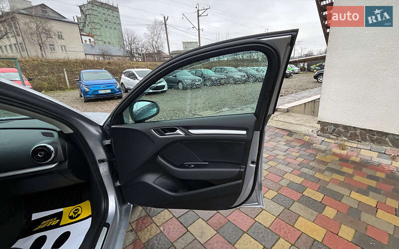 Седан Audi A3 2015 в Стрые