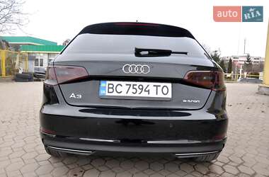 Хэтчбек Audi A3 2016 в 