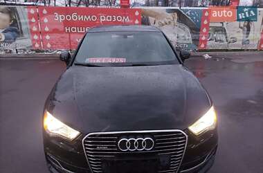 Хэтчбек Audi A3 2016 в Киеве