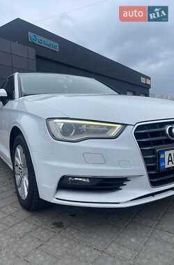 Седан Audi A3 2015 в 