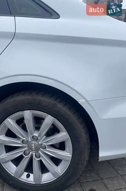 Седан Audi A3 2015 в 