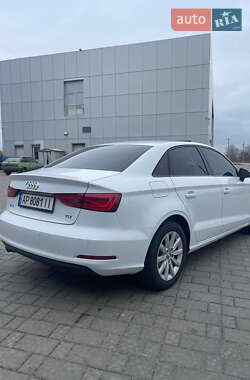 Седан Audi A3 2015 в 