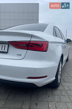 Седан Audi A3 2015 в 