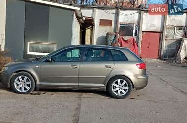 Хетчбек Audi A3 2006 в 