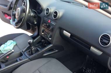 Хетчбек Audi A3 2006 в 