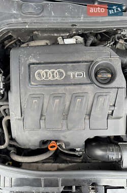 Хэтчбек Audi A3 2012 в 