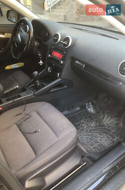 Хэтчбек Audi A3 2012 в 