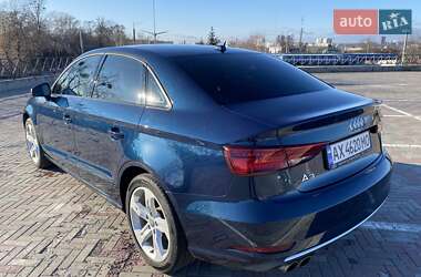 Седан Audi A3 2017 в Харькове