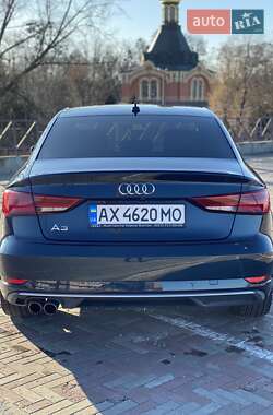 Седан Audi A3 2017 в 