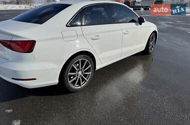 Седан Audi A3 2016 в Днепре